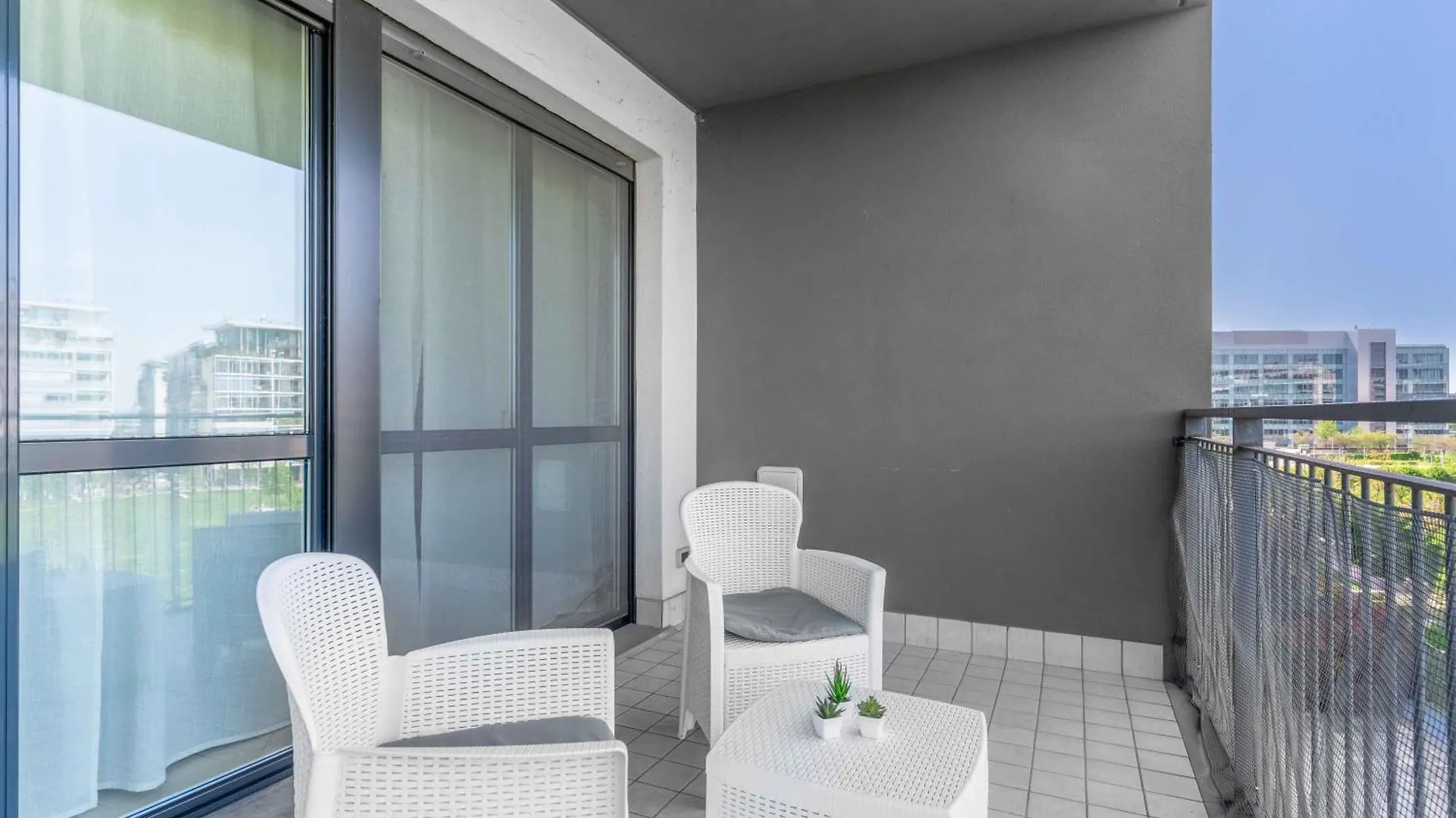 Santa Giulia Suite - Futurismo 17 Milano 0*,  Italia